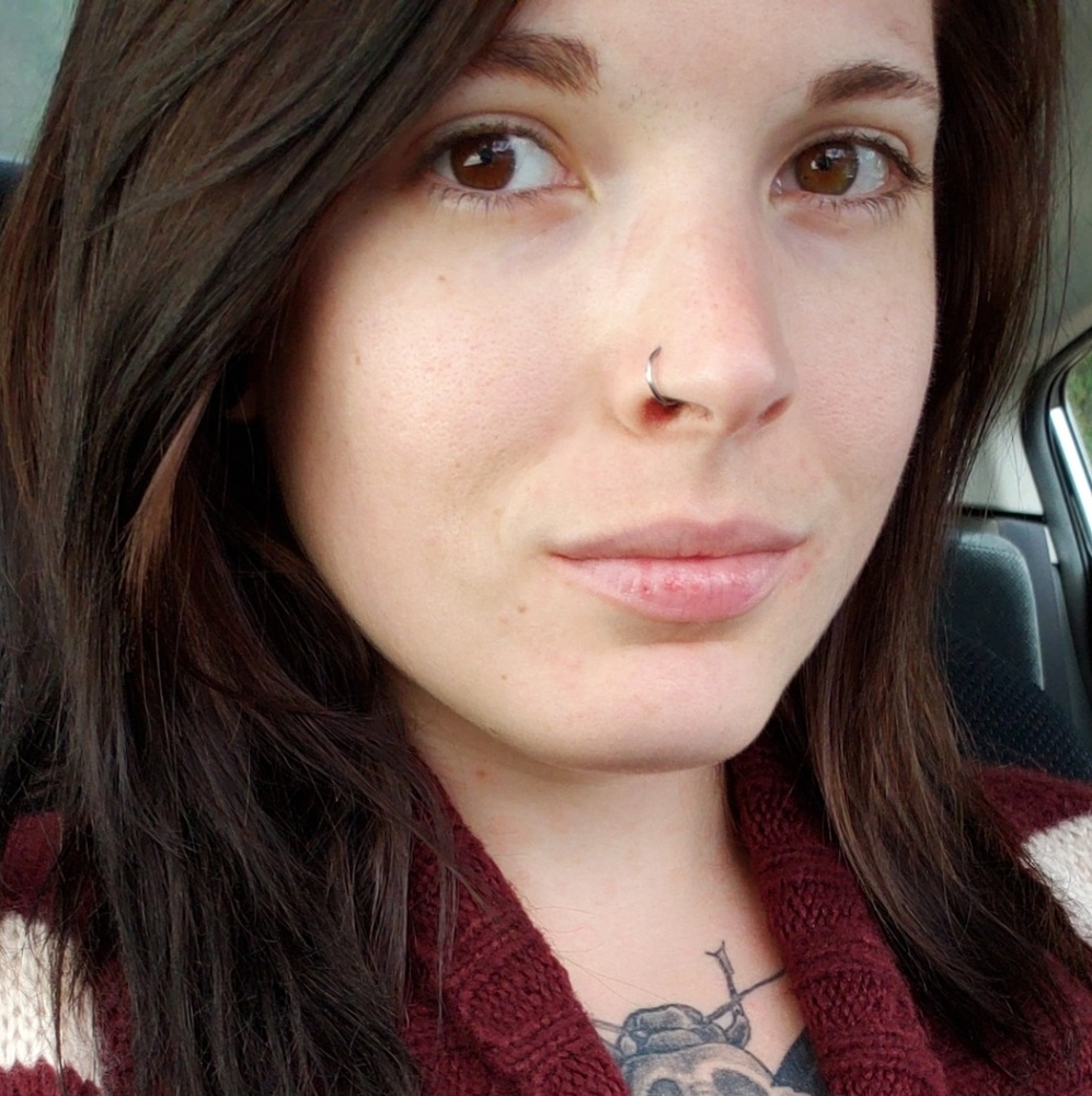 Meet your Posher, Nicole